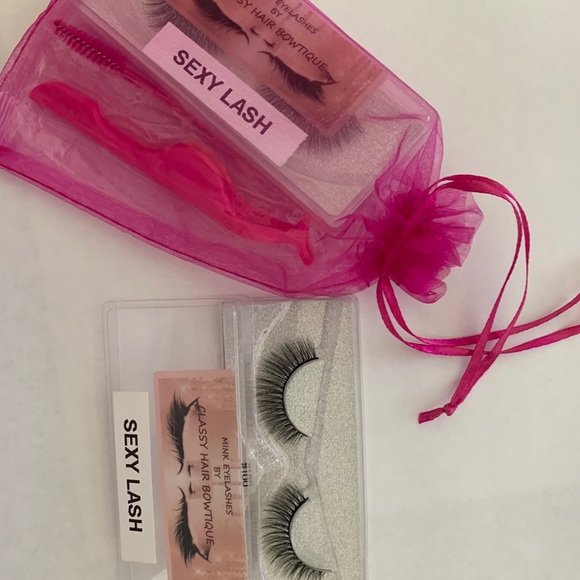 Eye lashes - Picture 6 of 9